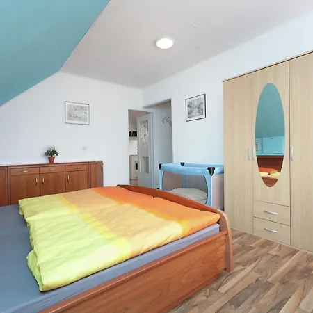 Дом отдыха Spacious Holiday In With Garden