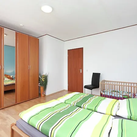 Spacious Holiday In With Garden