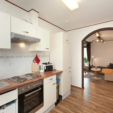 Spacious Holiday In With Garden Вильдеманн
