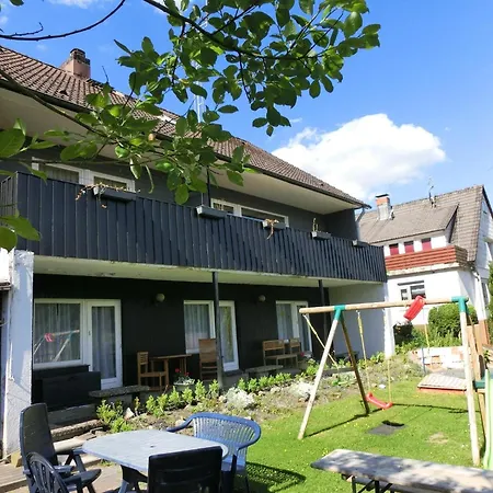 Spacious Holiday In With Garden *
