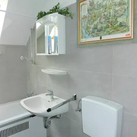 Spacious Holiday In With Garden Dom wakacyjny