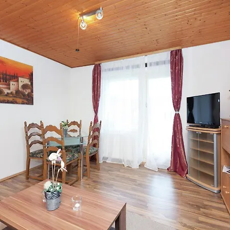 Dom wakacyjny Spacious Holiday In With Garden Wildemann