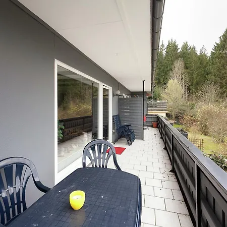 Дом отдыха Spacious Holiday In With Garden Вильдеманн