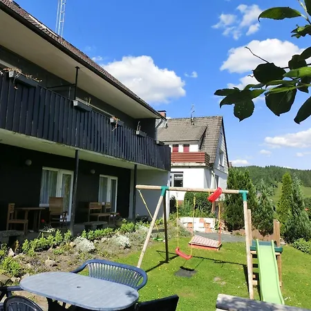 Dom wakacyjny Spacious Holiday In With Garden