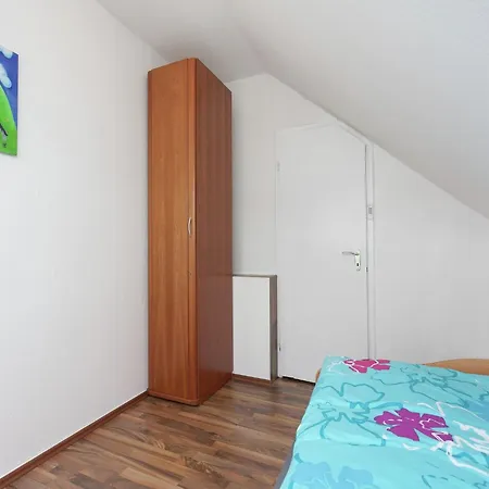 Spacious Holiday In With Garden