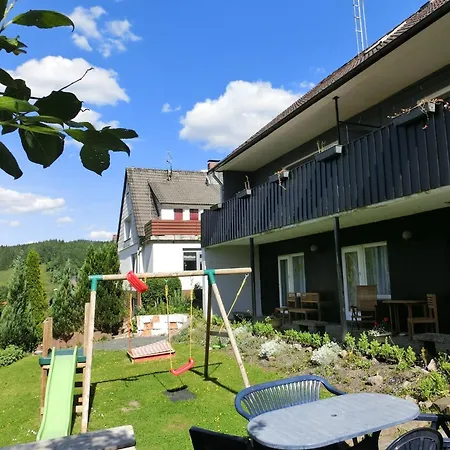 Dom wakacyjny Spacious Holiday In With Garden *