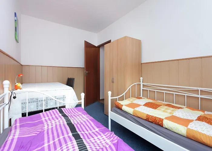 Spacious Holiday In With Garden Hébergement de vacances