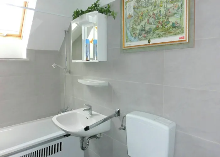 Hébergement de vacances Spacious Holiday In With Garden